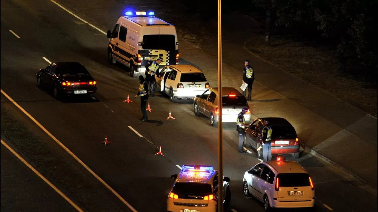 Archivo - Control de alcohol y drogas en Ferrol