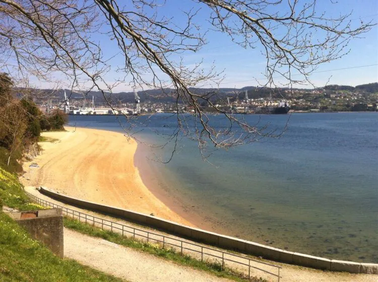 Imagen de archivo de la playa de Caranza