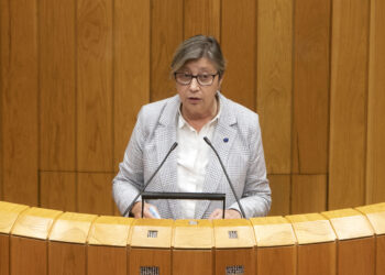 Imagen de archivo de la diputada por Ourense Rosa Quintana en una comparecencia en el pleno como conselleira do Mar | XUNTA DE GALICIA