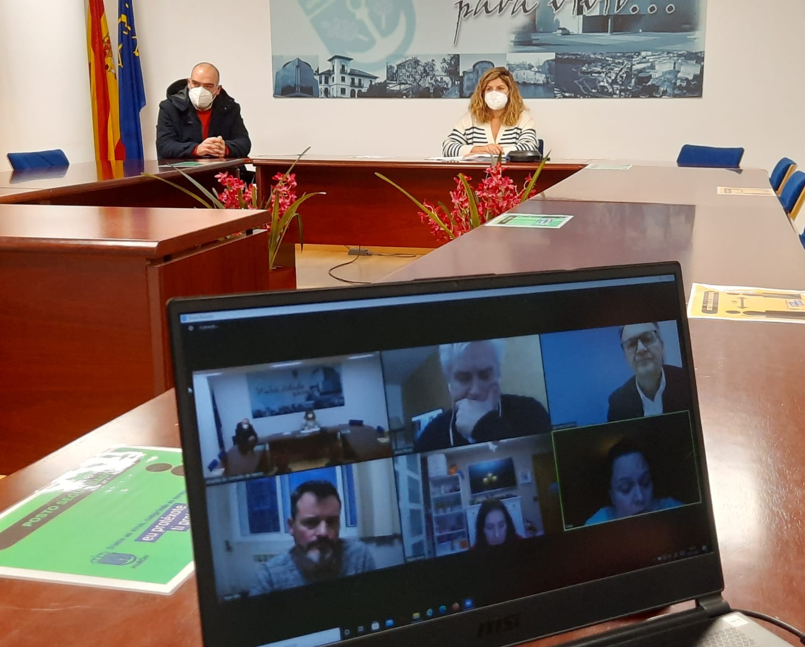 El gobierno de Narón se reunió con los representantes sindicales de la factoría de Neda