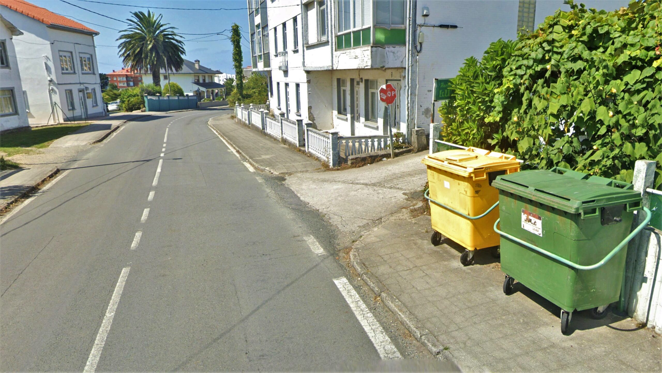 Contenedores de basura en Valdoviño | CEDIDA