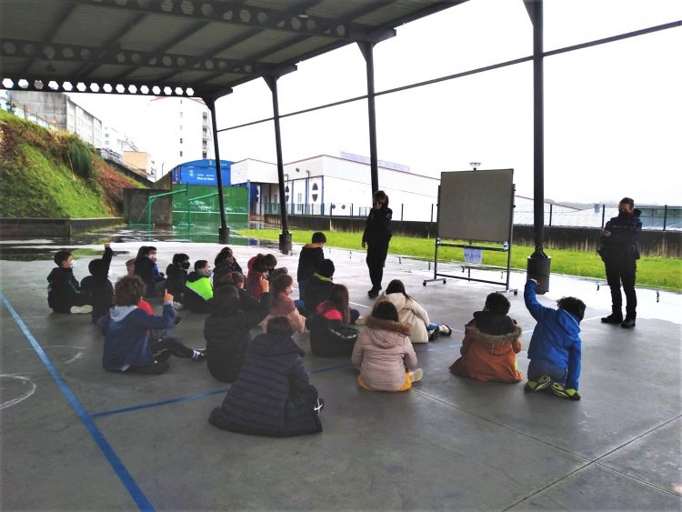 Los alumnos pudieron resolver sus dudas sobre la normativa de seguridad vial y su papel como peatones