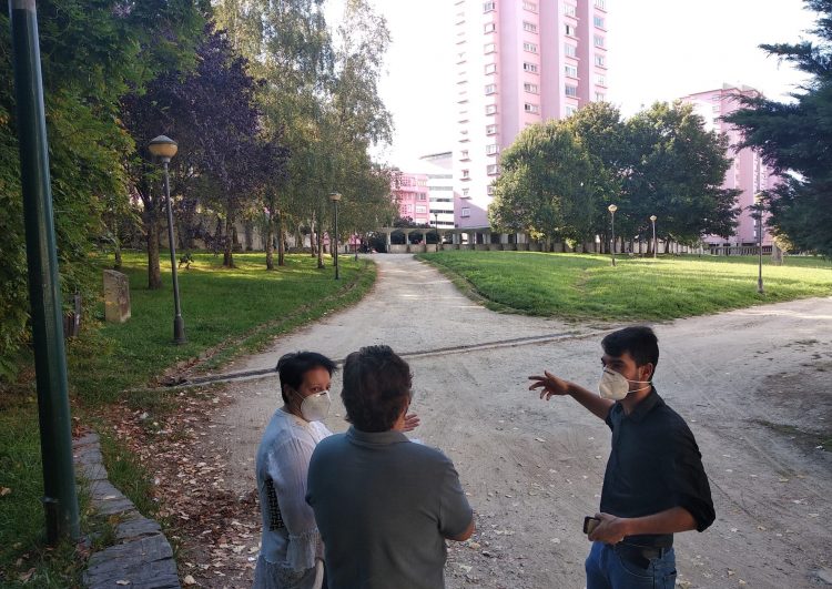 Una foto de archivo de una visita del edil al parque