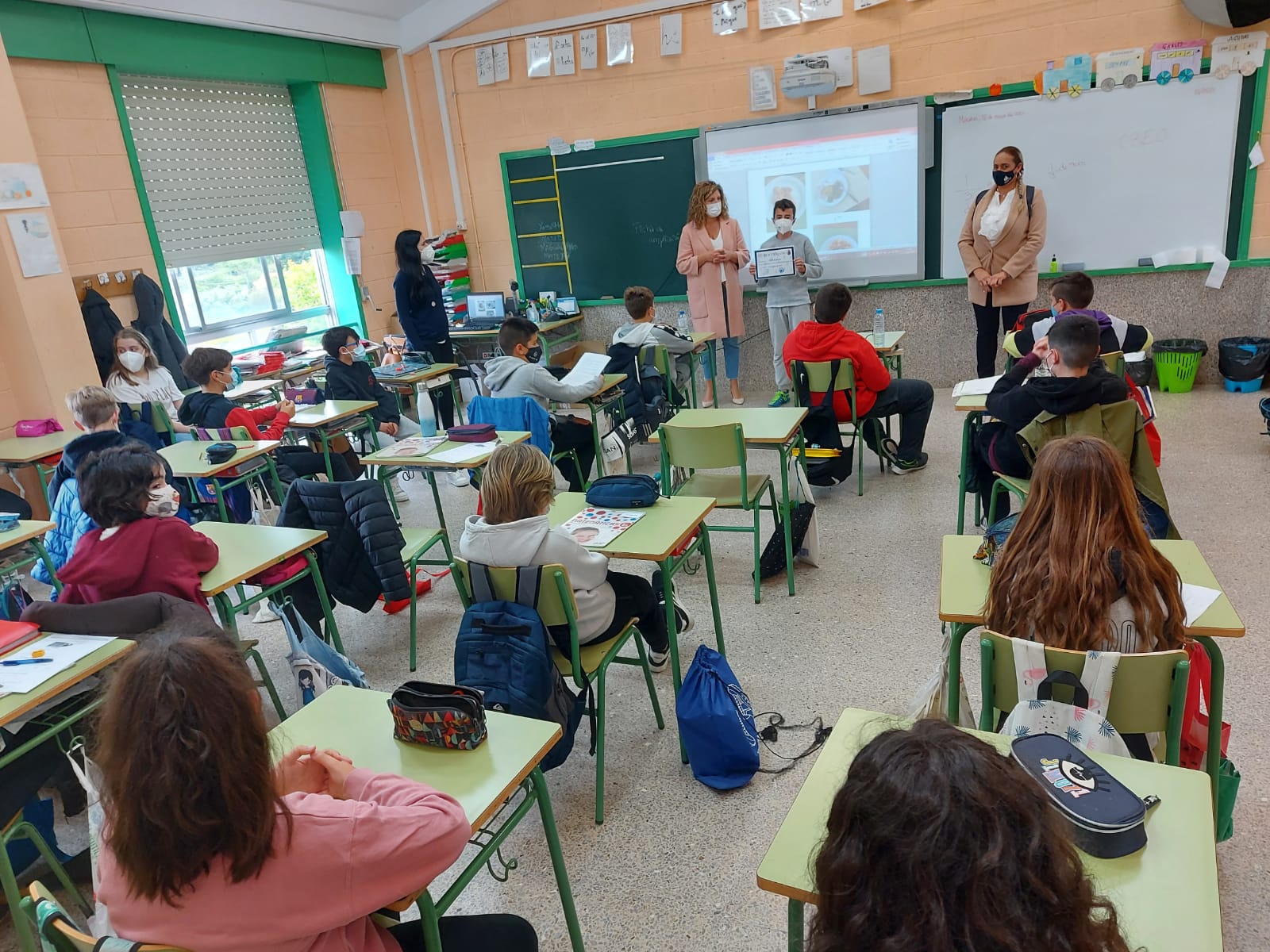 Entrega de diplomas en el colegio A Gándara.