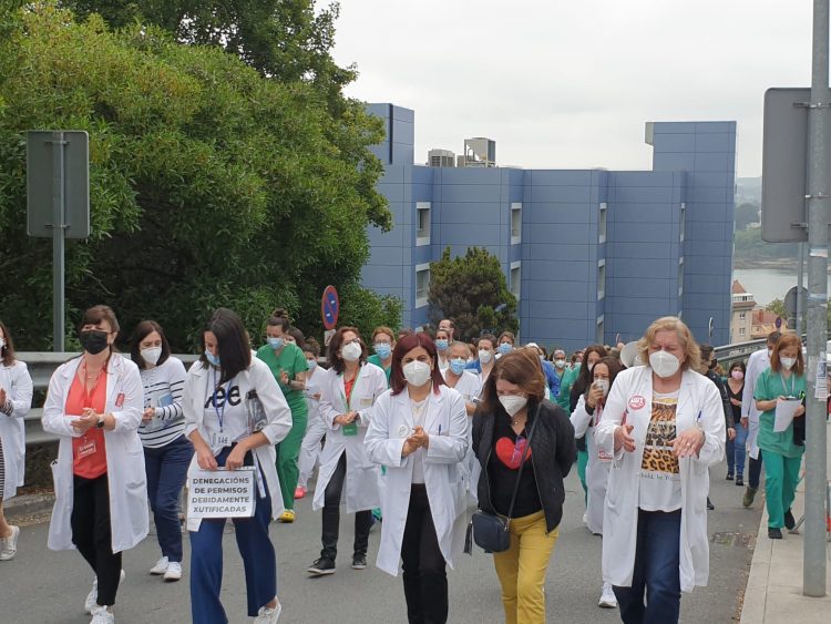 Personal del CHUAC se moviliza para exigir días libres | CIG