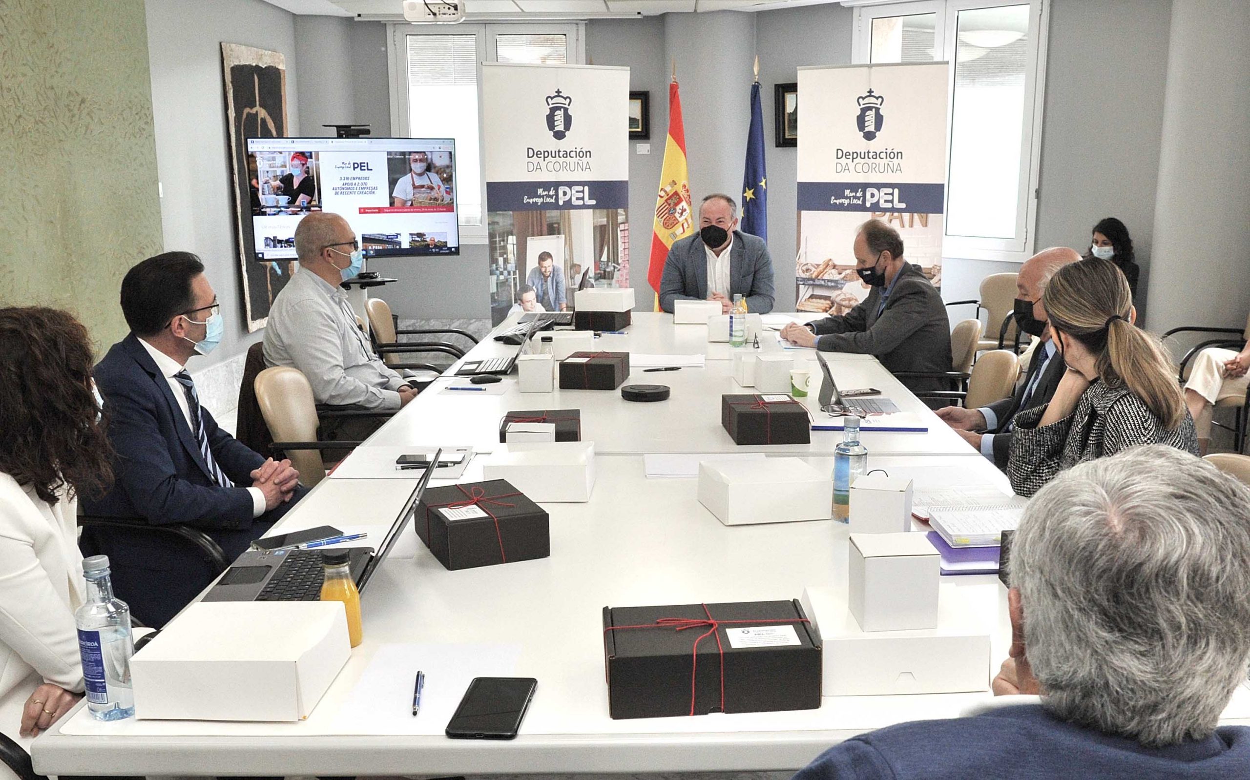 El jurado de los Premios PEL estuvo deliberando esta mañana en la sede de la institución provincial