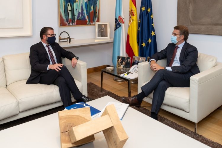 Reunión entre el alcalde de Ferrol, Ángel Mato, y el presidente de la Xunta, Alberto Núñez Feijóo, en Santiago