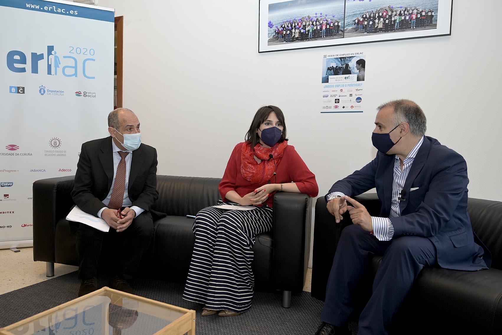 La conselleira de Empleo e Igualdad, María Jesús Lorenzana, inaugura la I Feira de Empleo de la Fundación Escola Universitaria de Relaciones Laborales de A Coruña | MONCHO FUENTES