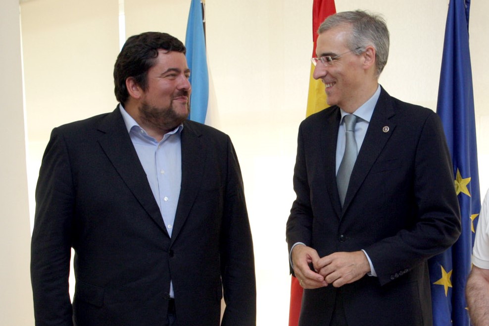 El presidente de COFER, Cristóbal Dobarro, en una foto de archivo junto al conselleiro Francisco Conde