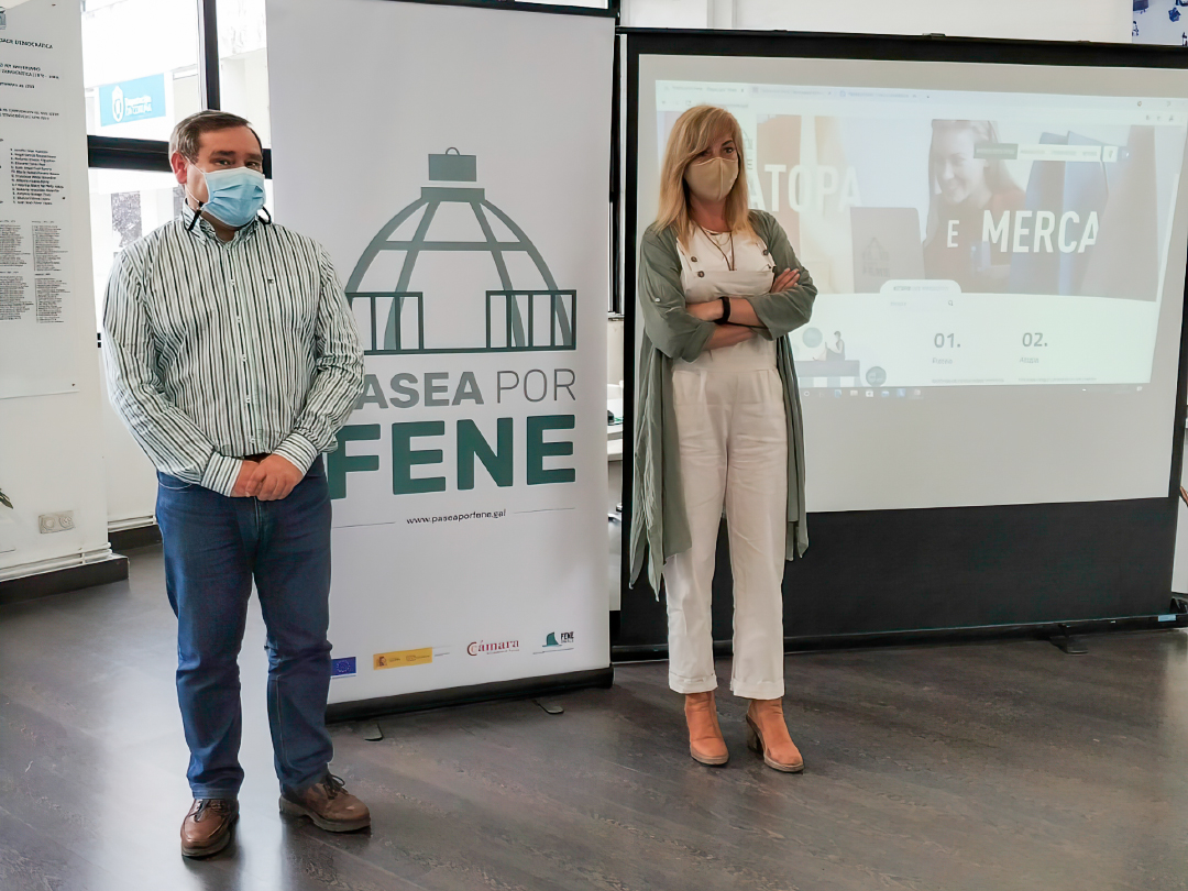 El alcalde de Fene, Juventino Trigo, y la edil Ana Basoa presentan la iniciativa | CONCELLO DE FENE