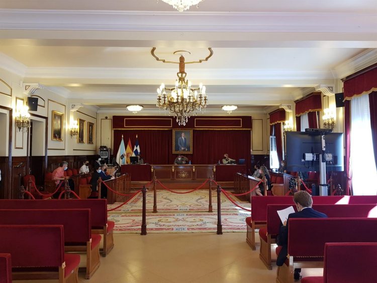 Pleno del Ayuntamiento de Ferrol celebrado de manera presencial y telemática | EUROPA PRESS