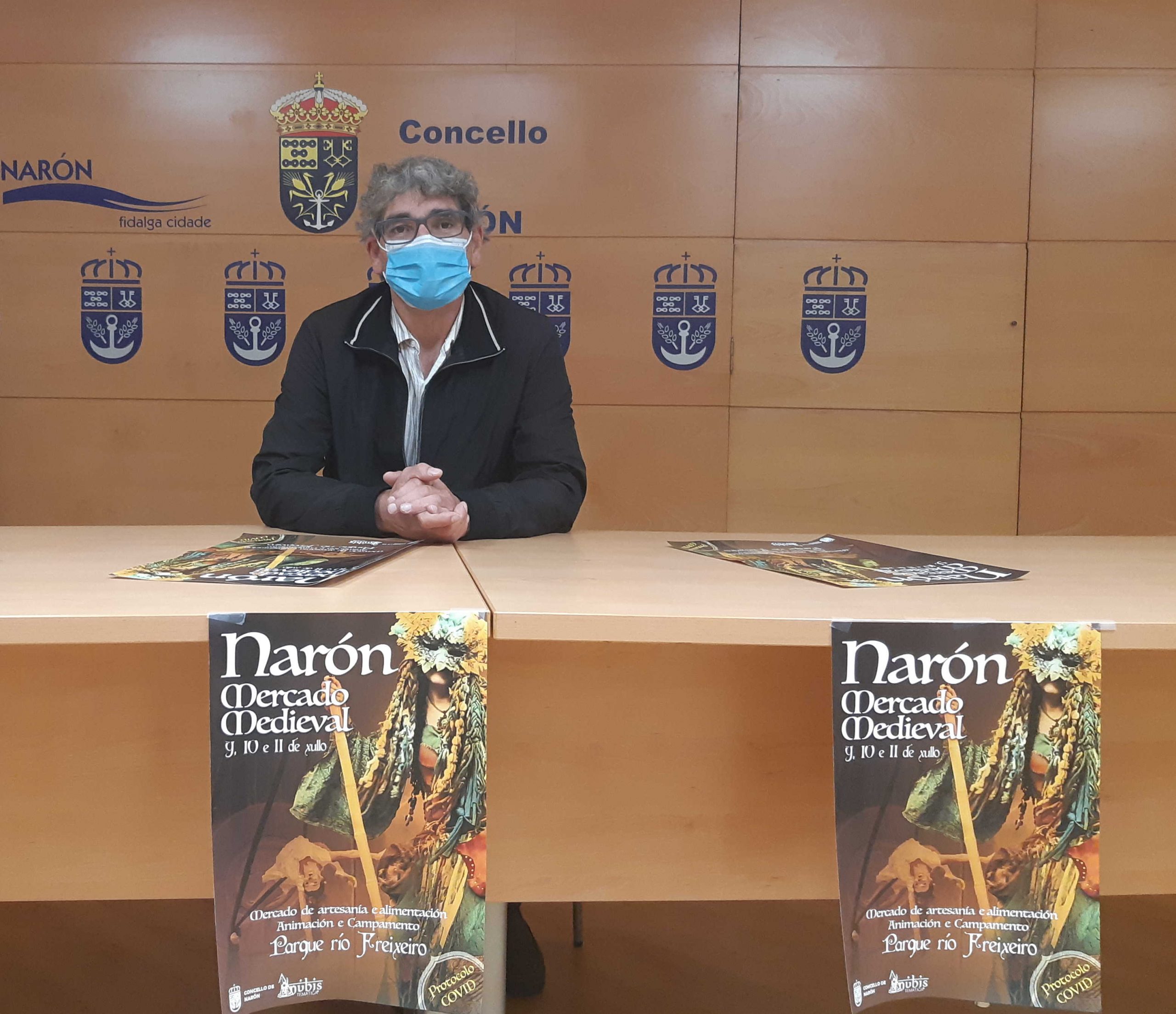 El concejal Santiago Galego presenta el mercado medieval | CONCELLO DE NARÓN