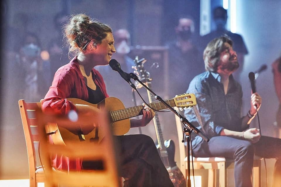 Luisa Sobral, compositora de la canción con la que su hermano ganó Eurovisión, actuará en Ferrol. | FB LUISA SOBRAL