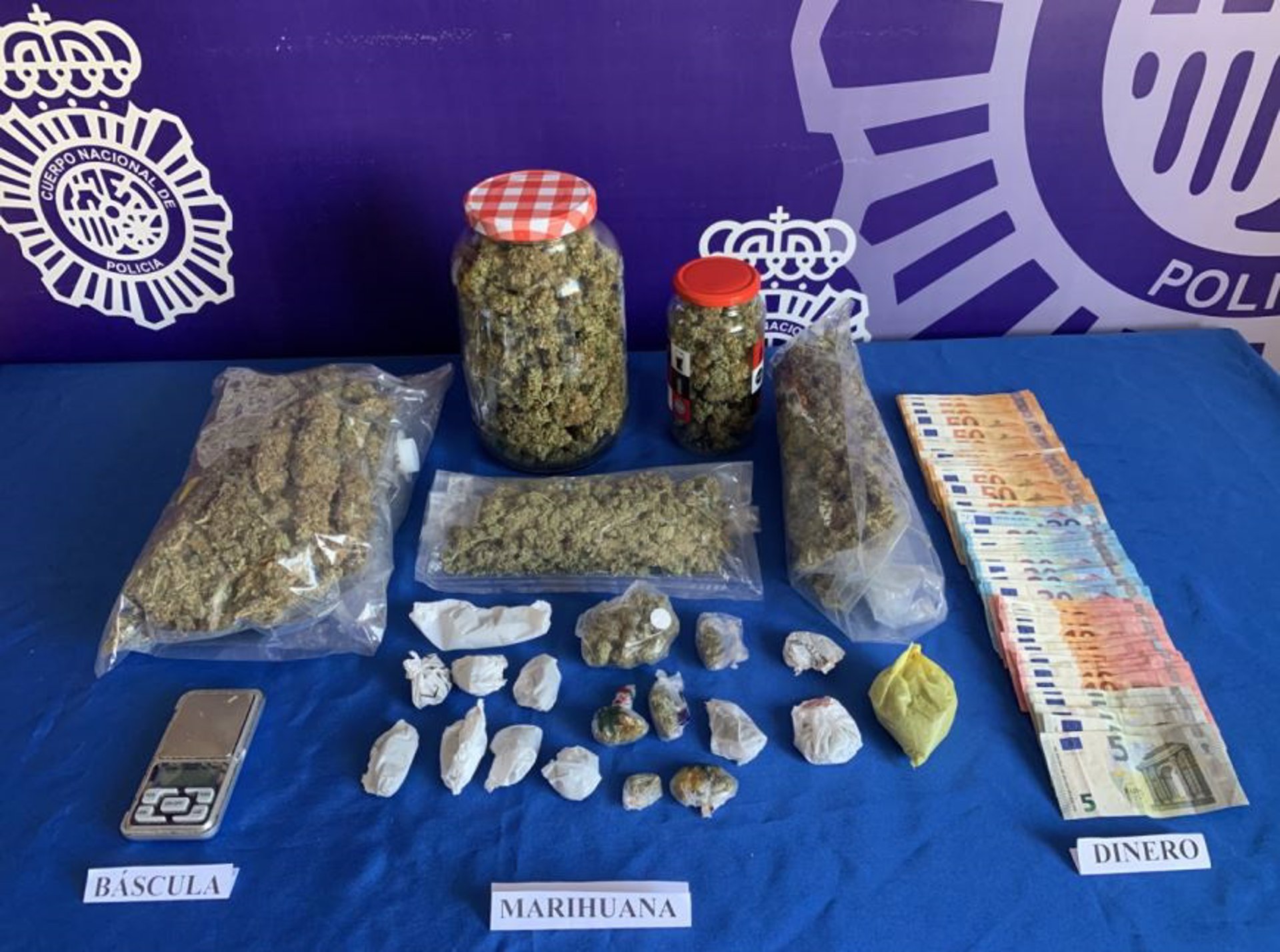 Efectos intervenidos a un detenido por la Policía Nacional en Lugo por tráfico de drogas | POLICÍA NACIONAL
