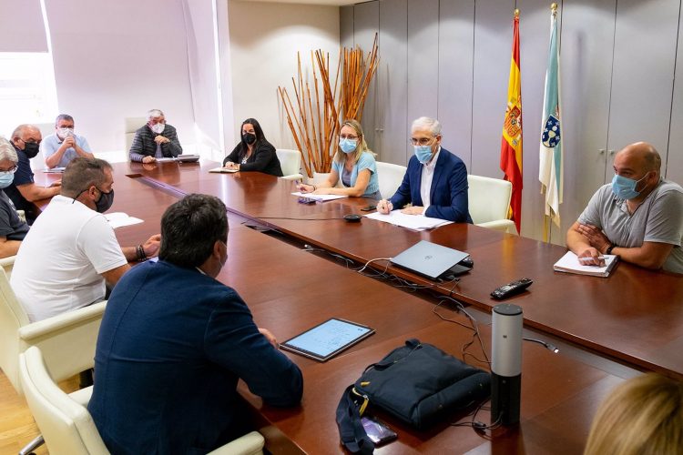 Archivo - Reunión del vicepresidente económico de la Xunta, Francisco Conde, con el grupo de trabajo para una transición justa de As Pontes |
XOÁN CRESPO / E.P.