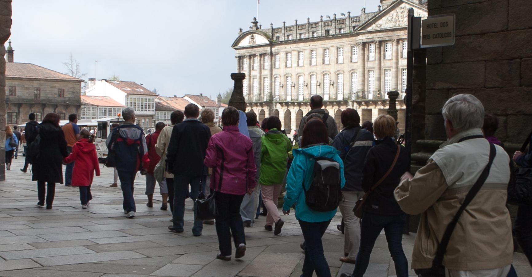 Imagen de archivo de turistas en la plaza del Obradoiro | CONCELLO DE SANTIAGO