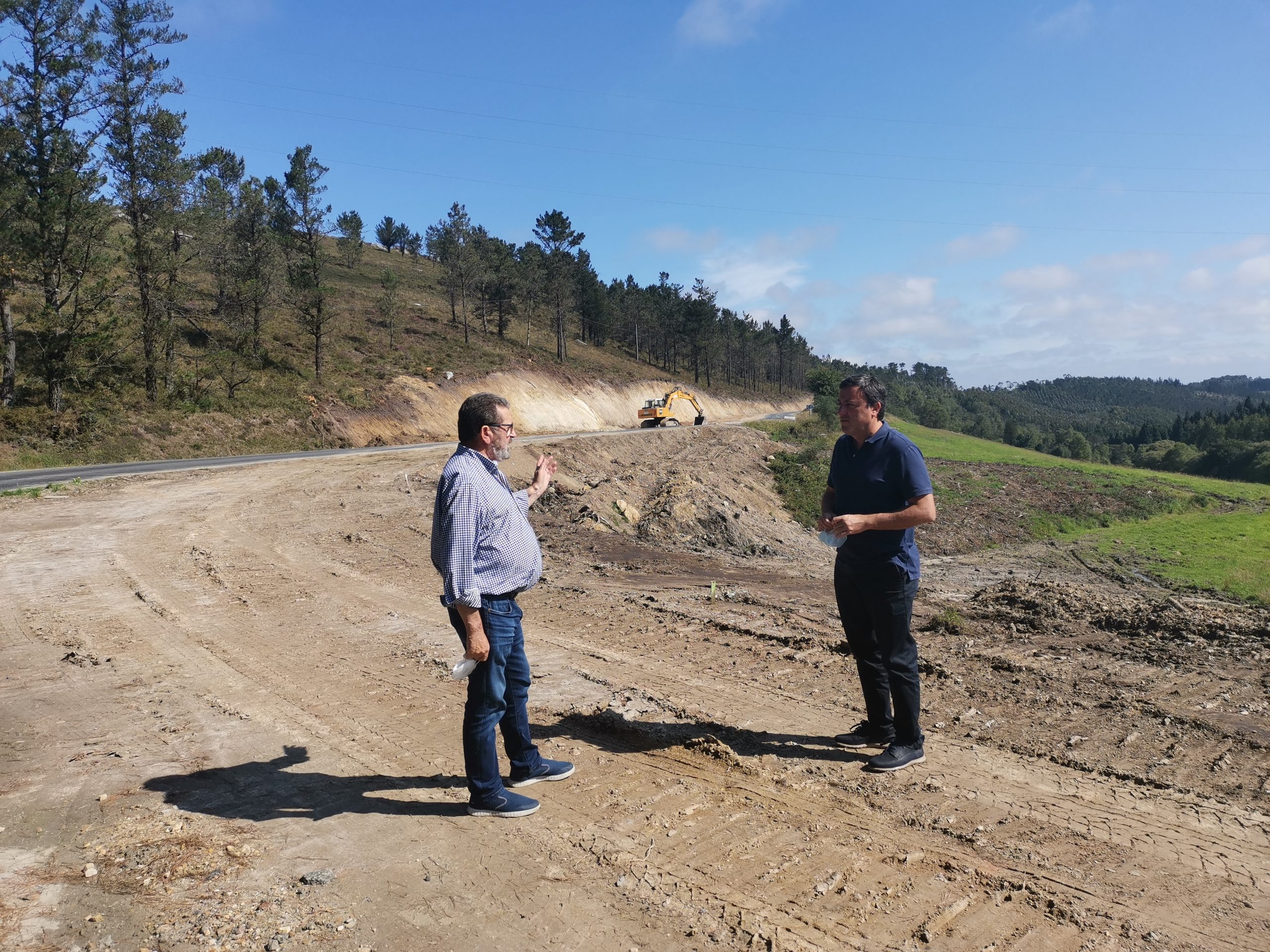 Valentín González Formoso visita las obras de ampliación de la carretera | DIPUTACIÓN DE A CORUÑA