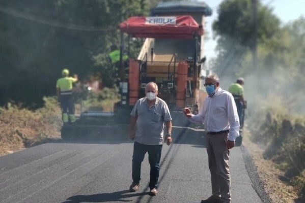 El edil de Medio Rural, Miguel Fernández, supervisa trabajos de mejora en carreteras | CONCELLO DE LUGO