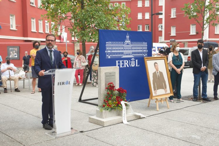 El alcalde de Ferrol, Ángel Mato, interviene en el homenaje a Fernando Miramontes | CONCELLO DE FERROL