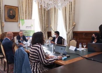 El Pazo de Raxoi acoge la reunión del proyecto liderado por Eixo Atlántico EPICAH | CONCELLO DE SANTIAGO