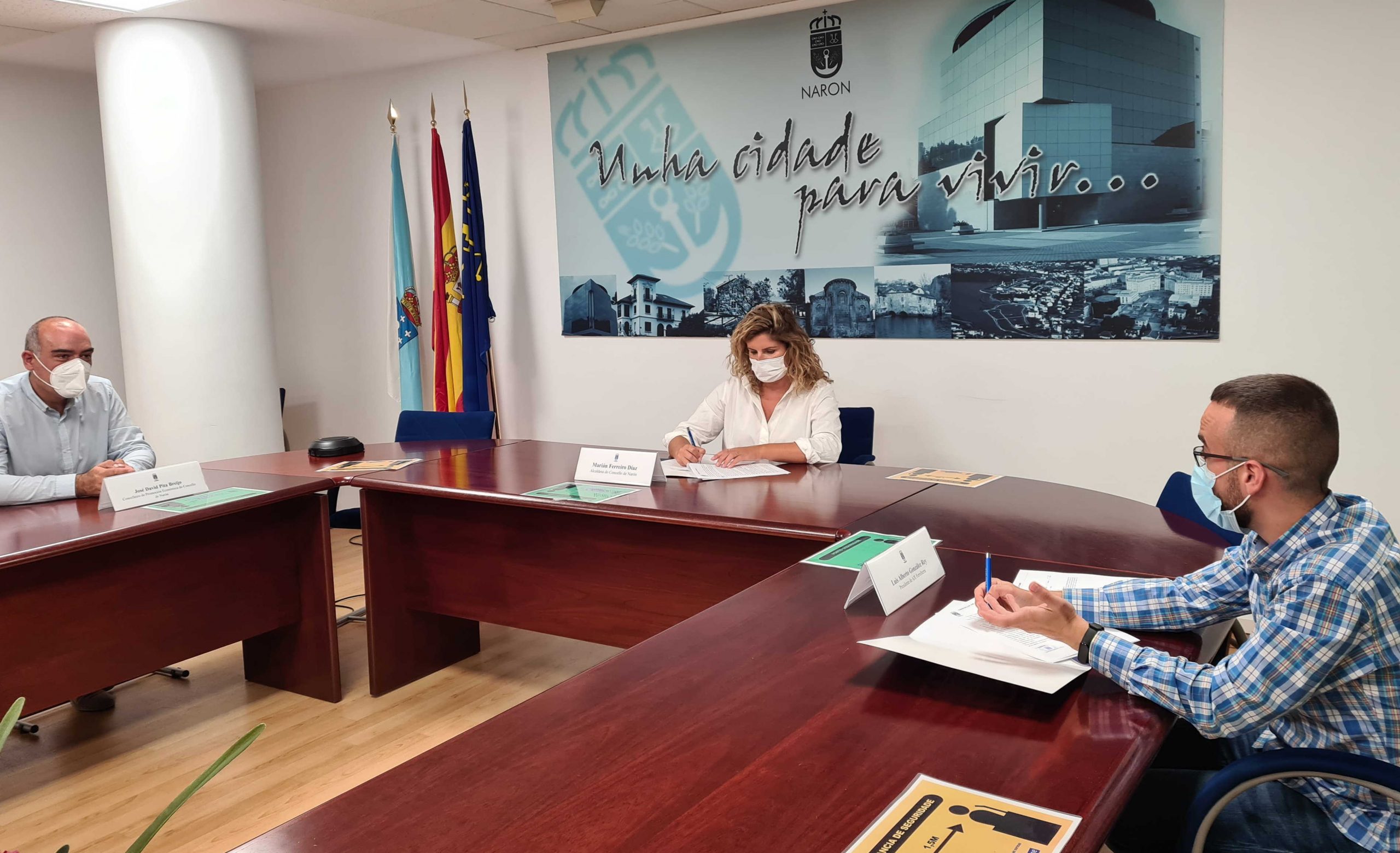 Momento de la firma del convenio