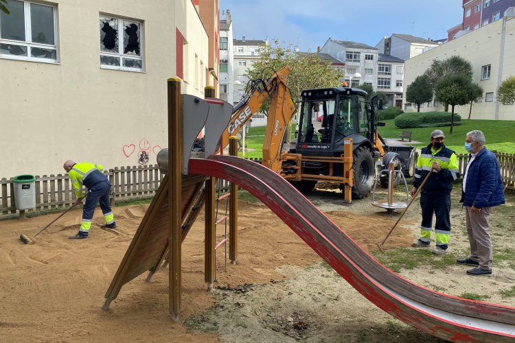 El Concello de Lugo arregla el parque infantil de Avenida das Américas | CONCELLO DE LUGO