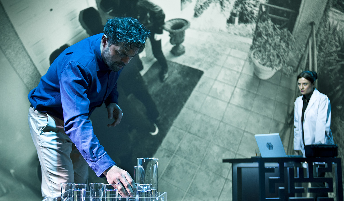 Representación de "Idiota", primera obra de teatro del "Brión Cultural". | REDRUM TEATRO