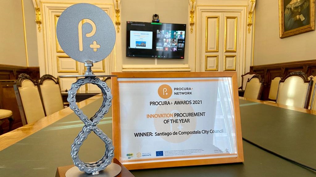 Premio 'Procura + Awards' que obtuvo en proyecto 'Smartiago' | CONCELLO DE SANTIAGO