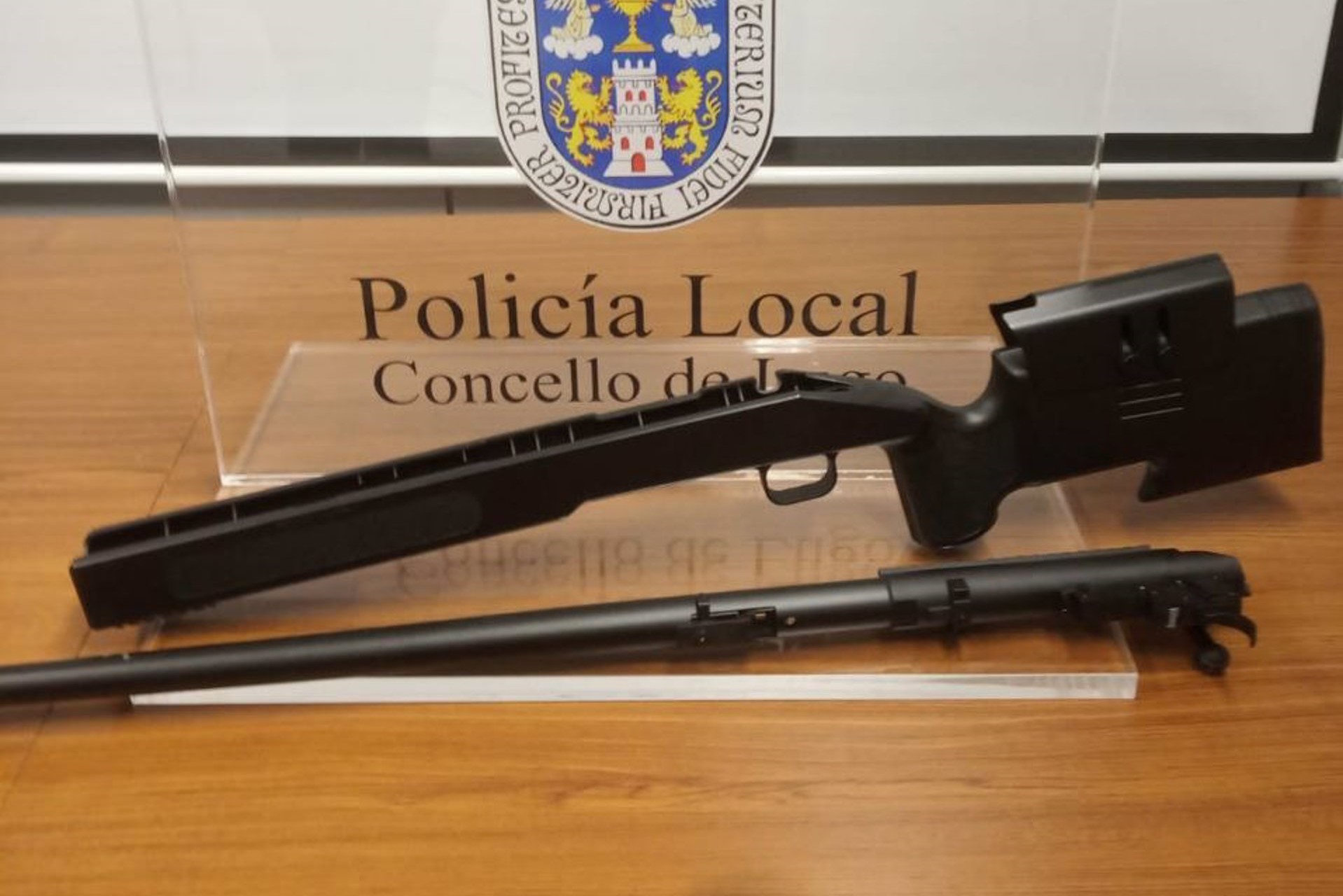 Arma intervenida por la Policía Local de Lugo | CONCELLO DE LUGO
SOCIEDAD ESPAÑA EUROPA GALICIA
POLICIA LOCAL DE LUGO