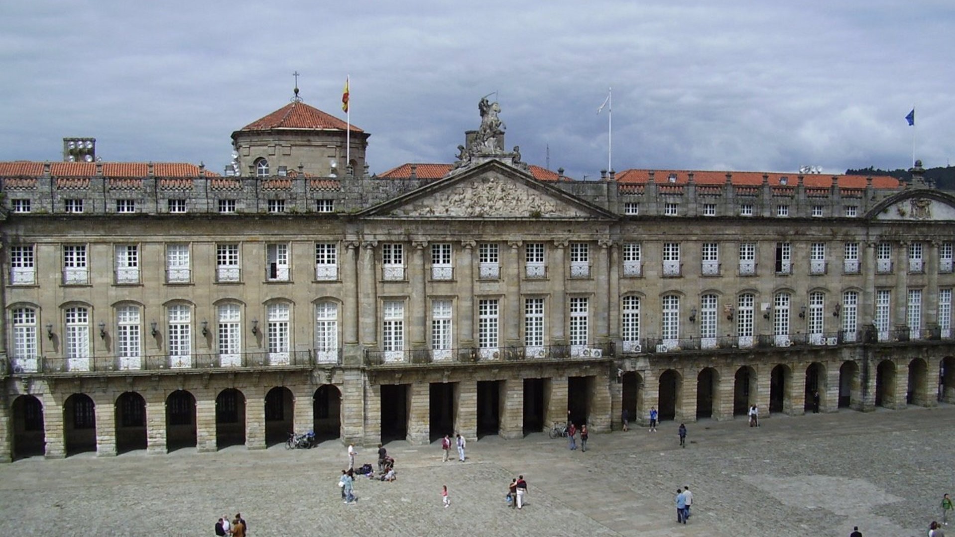 Imagen de la fachada del Pazo de Raxoi | EP