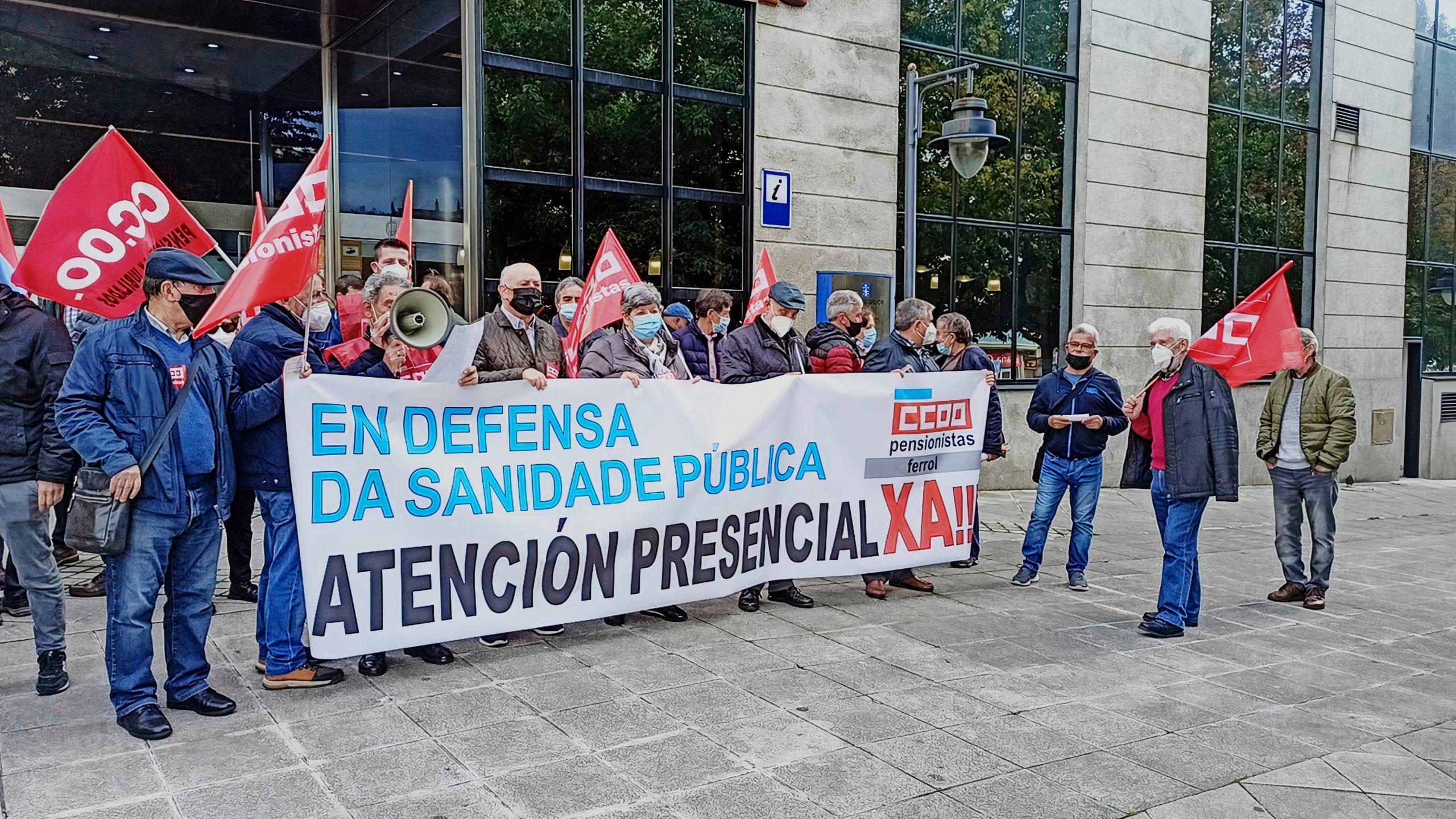 Concentración frente al edificio de la Xunta en Ferrol