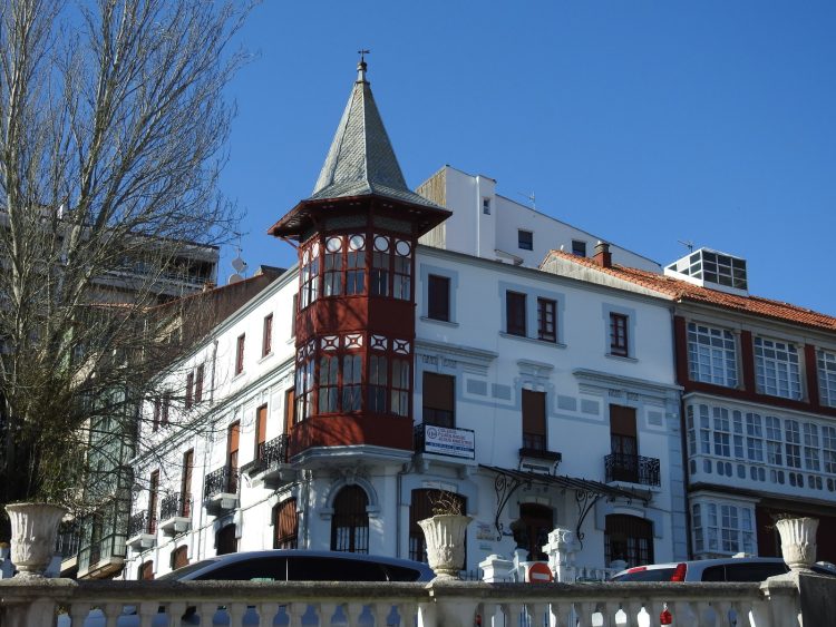 Casa Antón, uno de los edificios más emblemáticos de Ucha en la ciudad