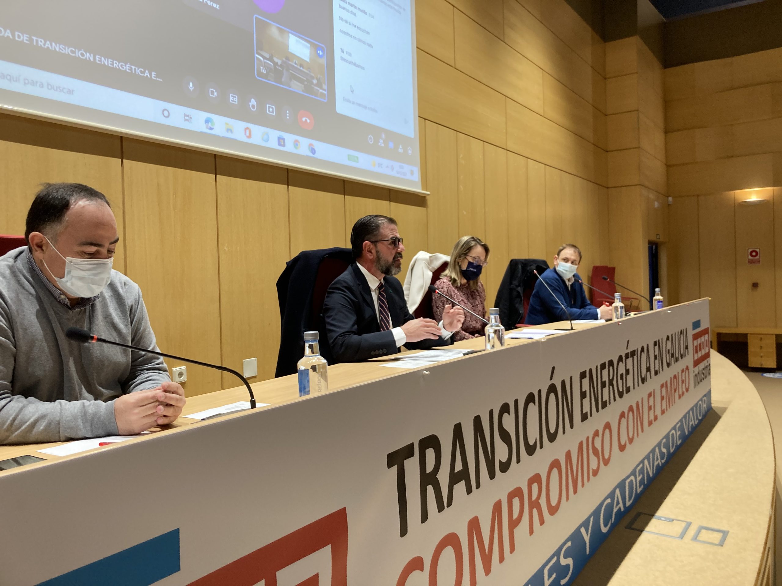 Víctor Ledo, secretario xeral de CCOO Industria de Galicia, durante la jornada de esta mañana en Ferrol