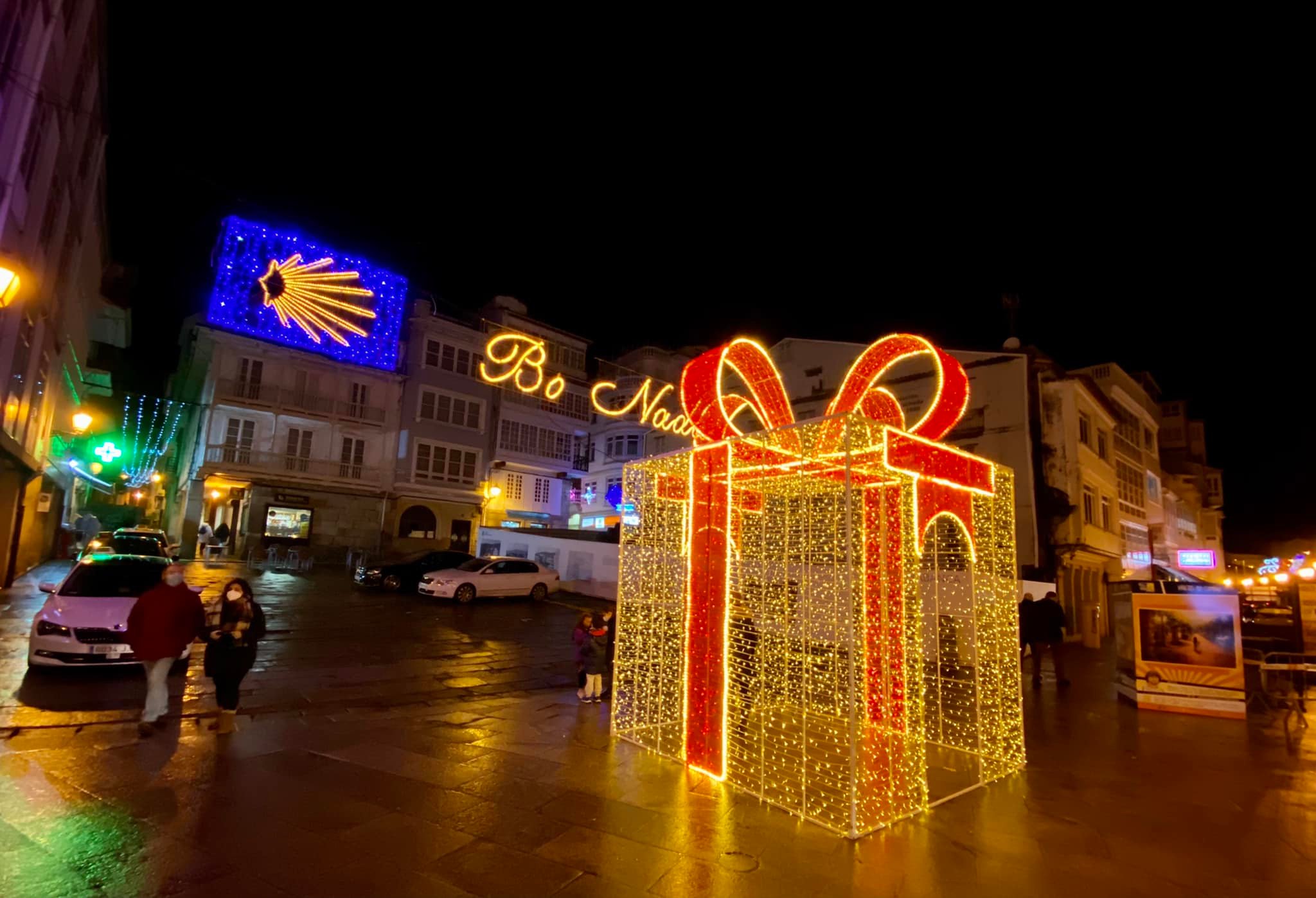 Iluminación navideña de la villa eumesa