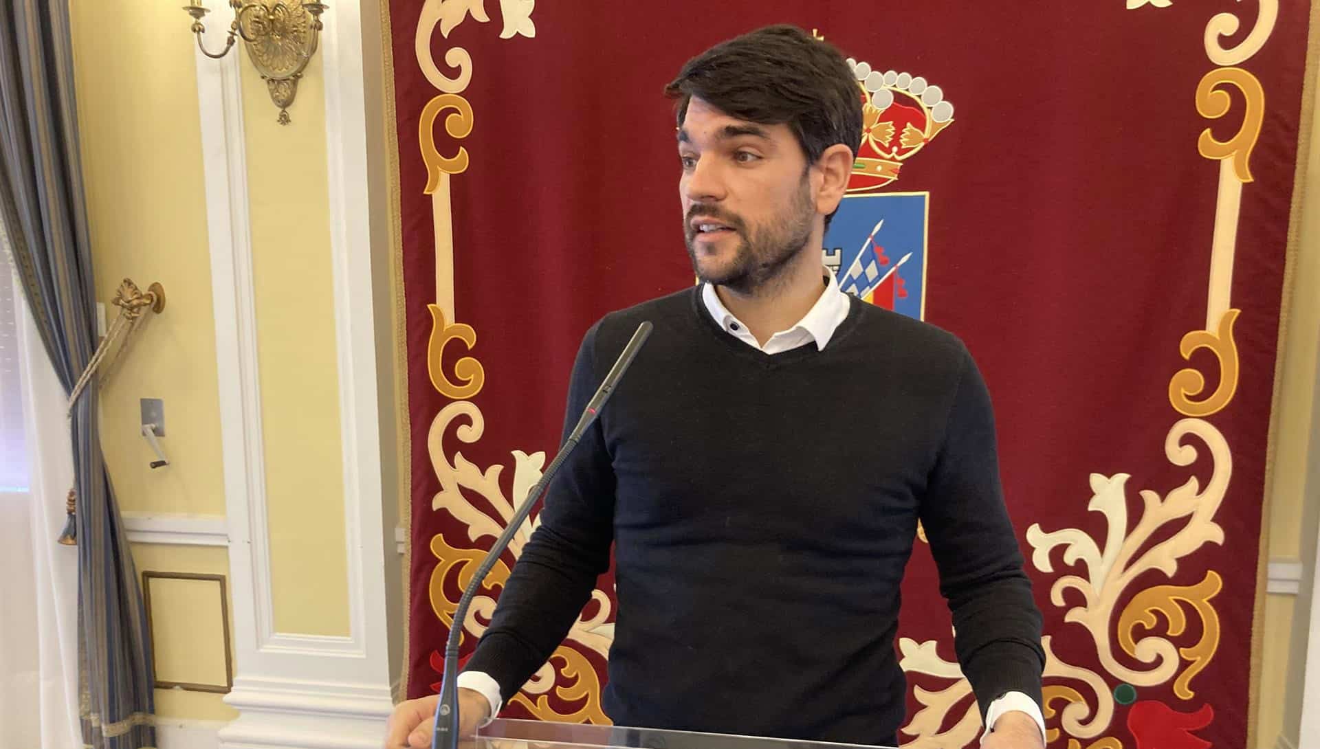 El portavoz del gobierno municipal de Ferrol, Julián Reina. | AYUNTAMIENTO DE FERROL