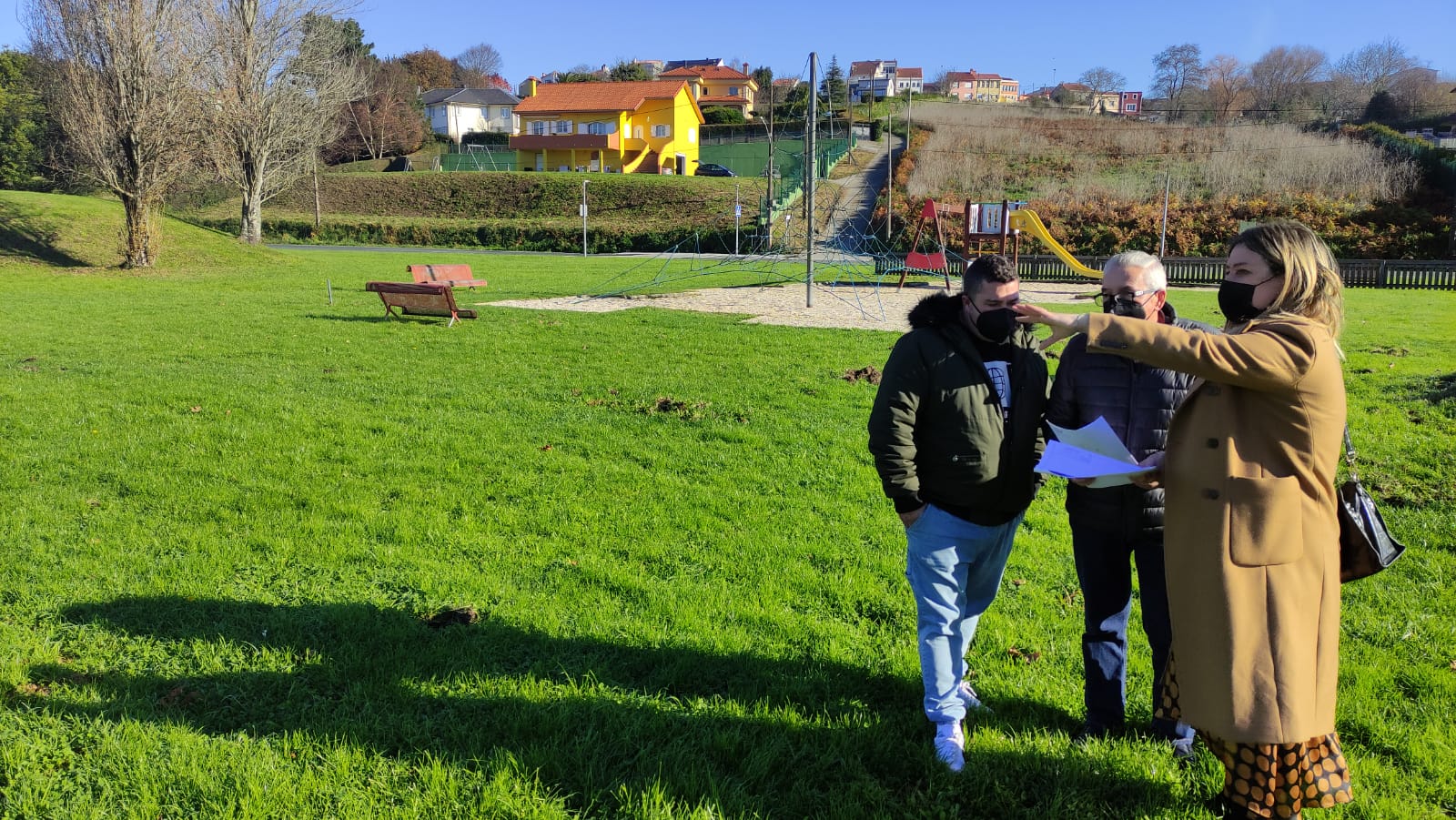 La edil de Obras y servicios, Ana Lamas, visitó la zona donde se ubicará el nuevo parque de entrenamiento