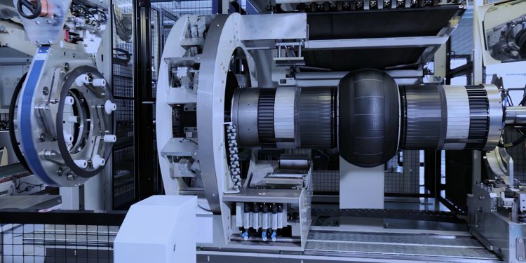 Fabricación de neumáticos en la planta de Qingdao de Sentury, que está entre las más automatizadas del mundo.