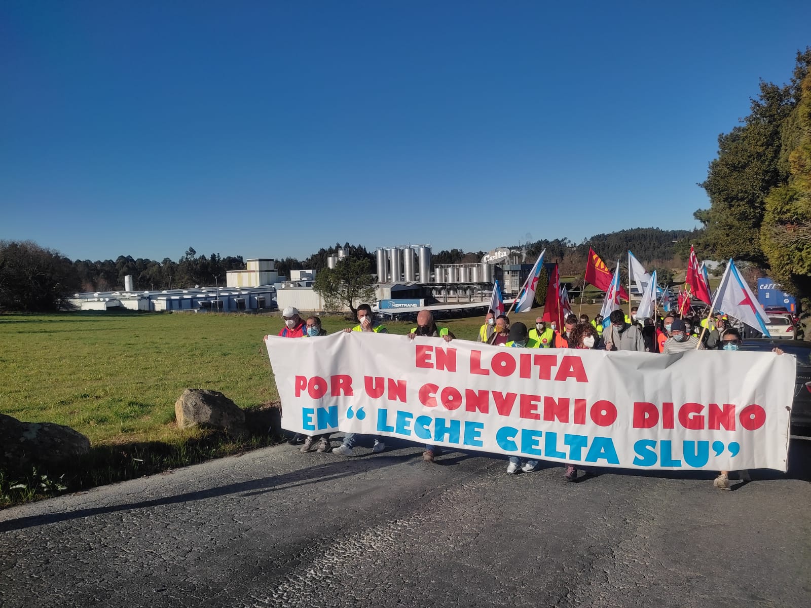 Manifestación de la plantilla de Leche Celta el pasado martes en Pontedeume