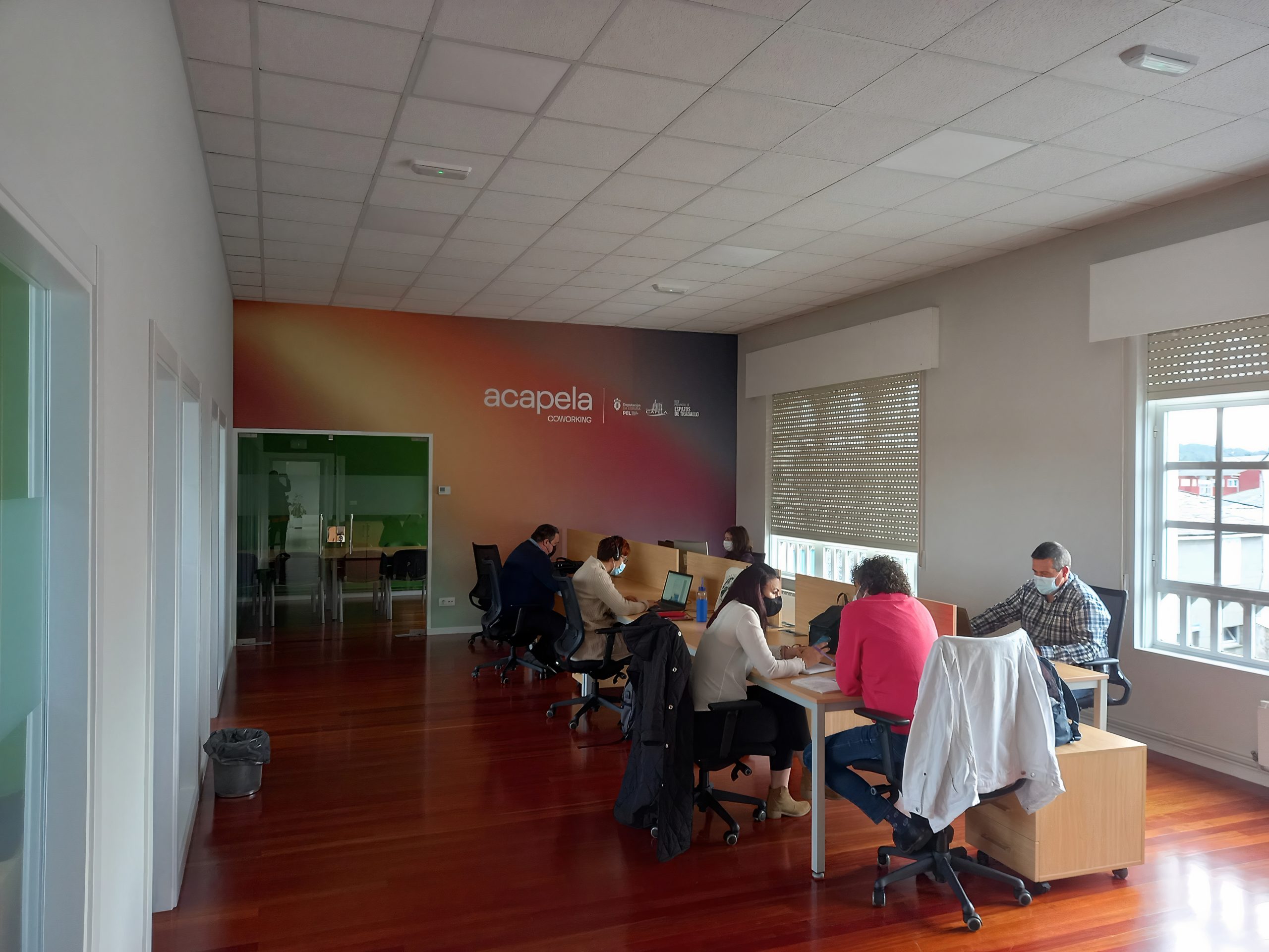 El coworking de A Capela acoge actualmente trece proyectos