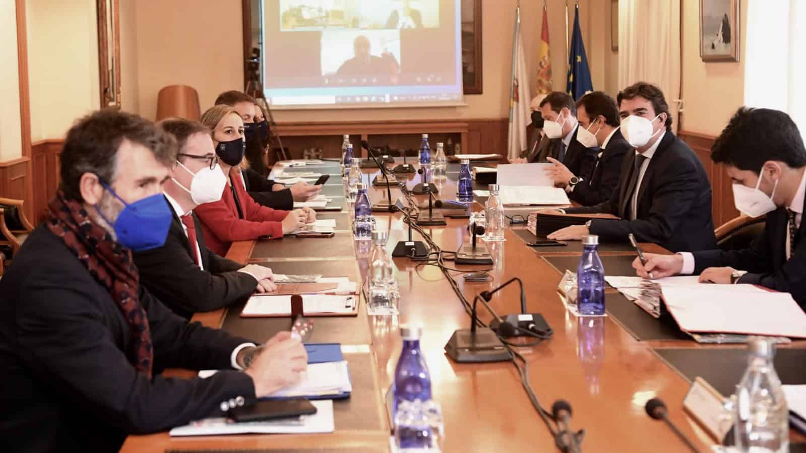 El Consejo de Asministración de la Auotoridad Portuaria aprueba por unanimidad el proyecto técnico del enlace ferroviario a Langosteira | AUTORIDAD PORTUARIA