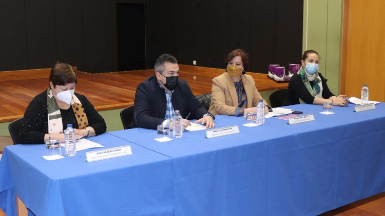 El alcalde, Pablo Lago, preside la Mesa Local de Coordinación contra la Violencia de Género | CONCELLO DE BRIÓN