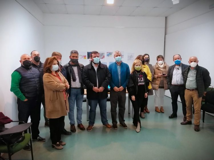Representantes del sector pesquera tras reunirse en Ferrol | EUROPA PRESS