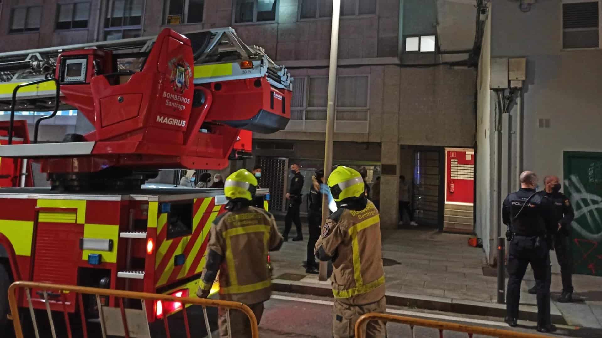 Incendio en la calle Laverde Ruiz, de Santiago de Compostela