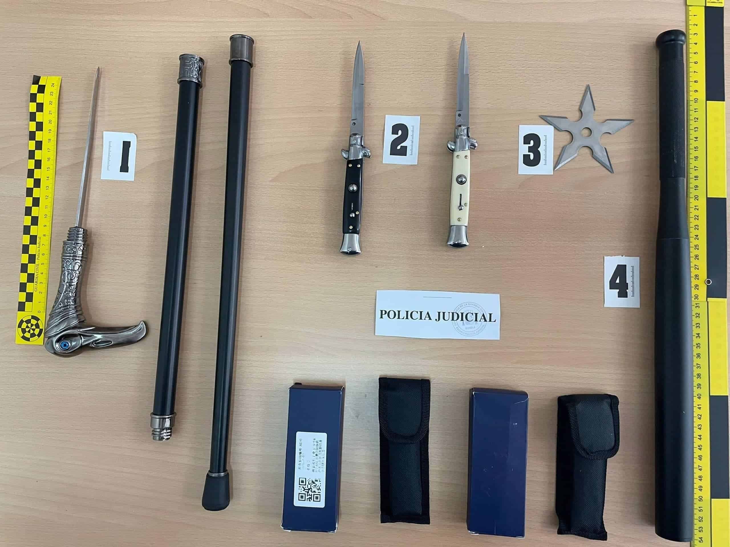 Armas prohibidas incautadas a un vecino de Ribadeo