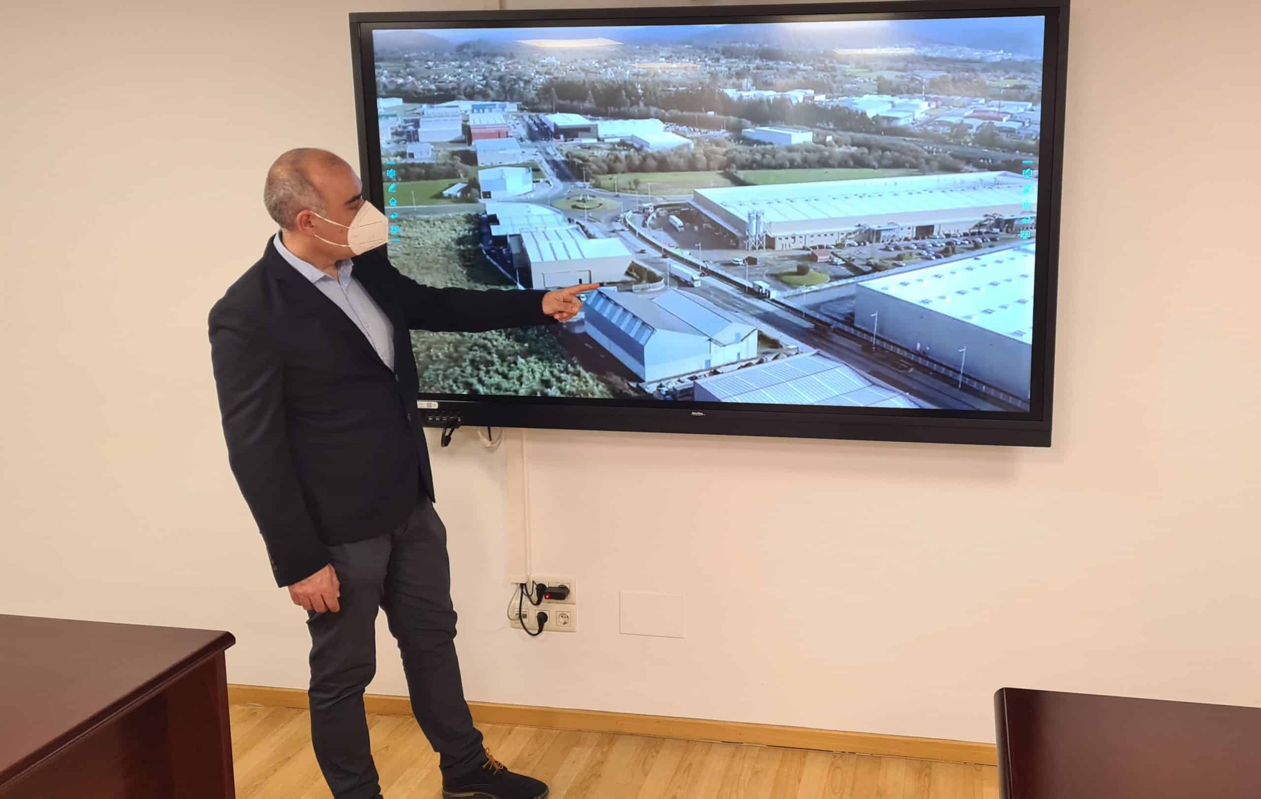 El edil de Promoción Económica, David Pita, destacó la importancia de esta iniciativa para dar a conocer parte del potencial empresarial de la ciudad, motor industrial de la comarca