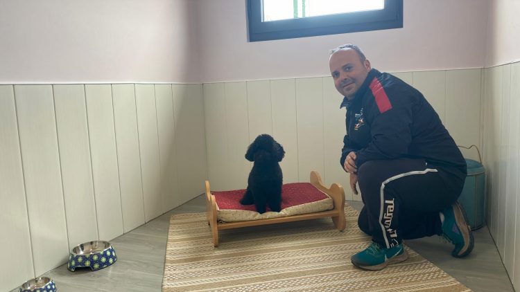 Carlos Álvarez es adiestrador de perros | CEDIDA