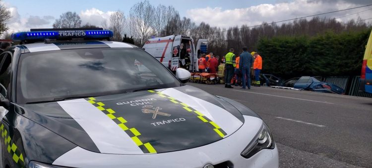 30-03-2022 Accidente de circulación con cuatro heridos en Vilalba (Lugo)
SOCIEDAD AUTONOMÍAS
GUARDIA CIVIL