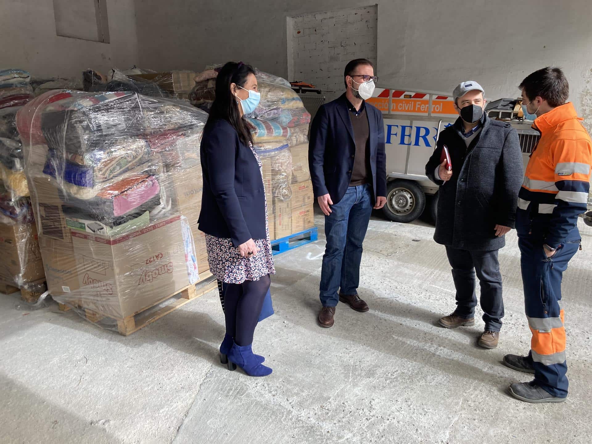 El alcalde de Ferrol, Ángel Mato, visita el dispositivo de recogida de productos para Ucrania - AYUNTAMIENTO DE FERROL