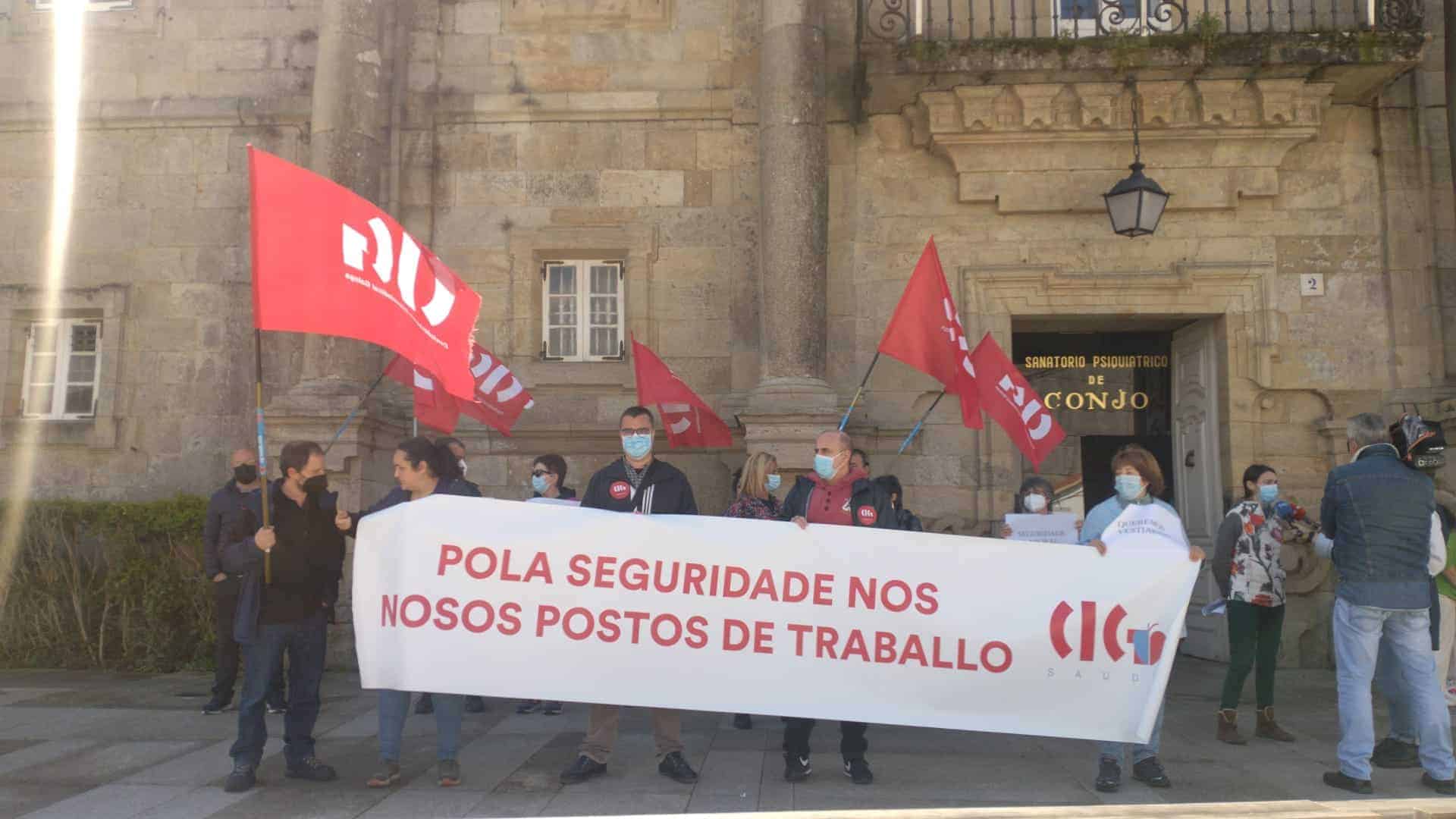 Empleados del psiquiátrico se concentraron este jueves | CIG