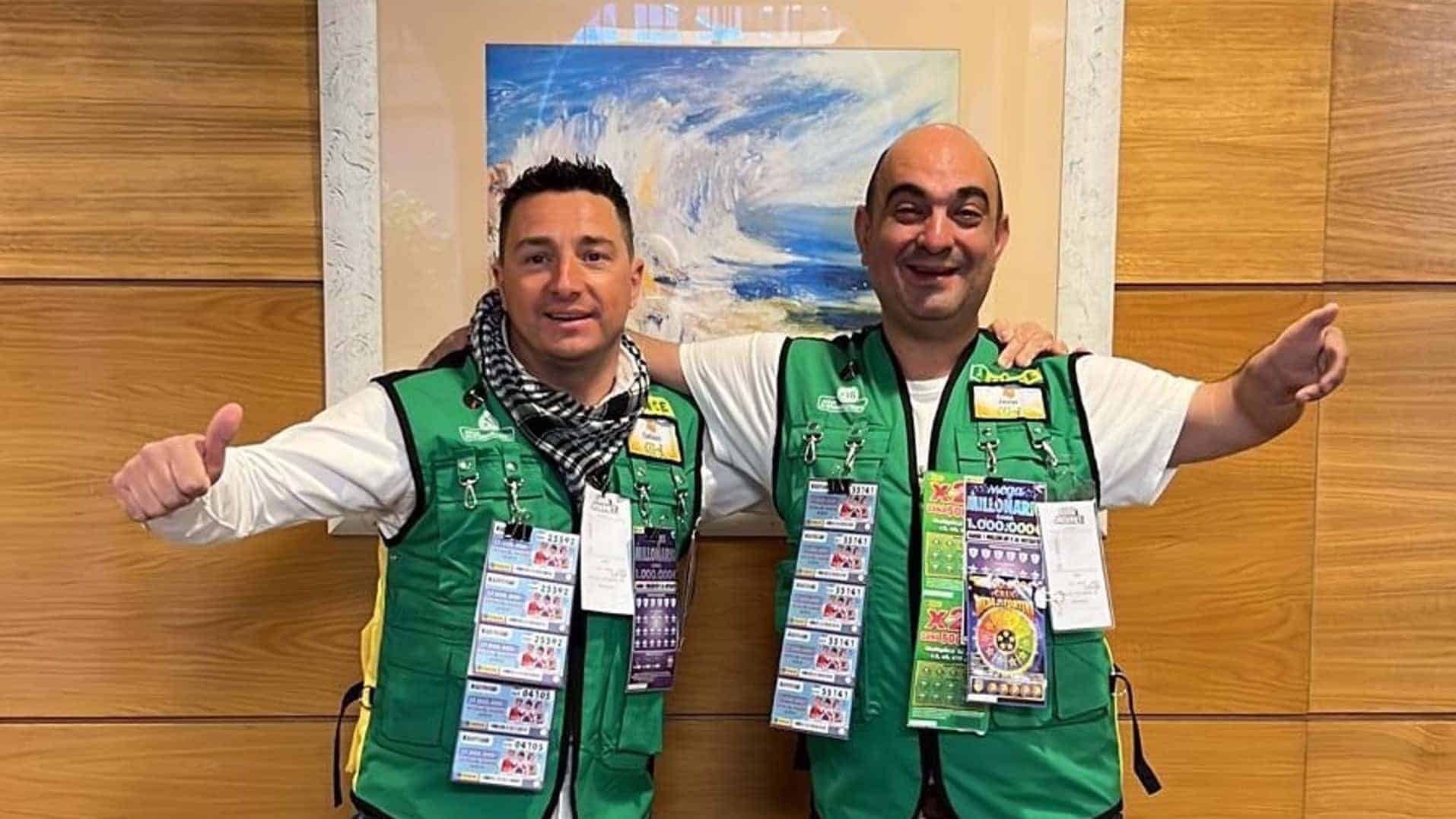 Vendedores que han dado los 'Sueldazos' de la ONCE en Boqueixon y Santiago de Compostela